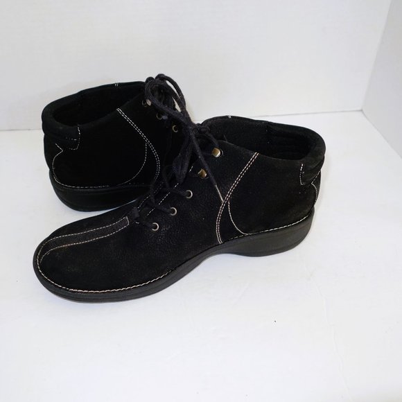 NWB White Mountain Black Nubuck Suede "Chugga" Ankle Boots Size 8.5M - Picture 3 of 5